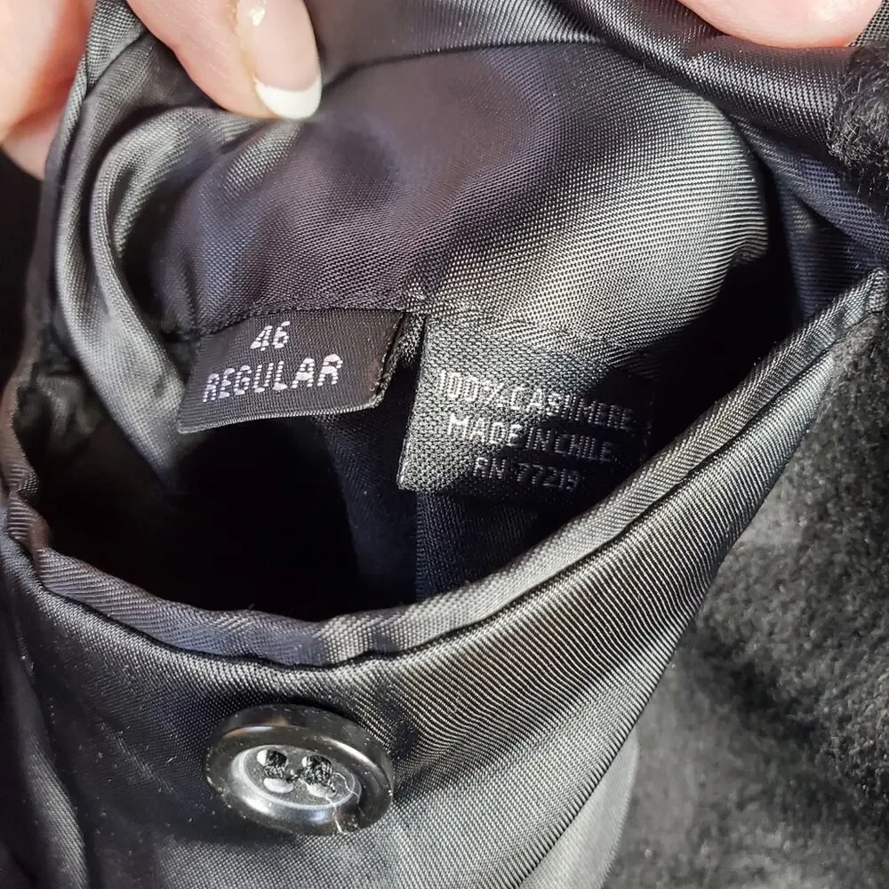 Pavone black 100% Cashmere blazer in size 46R Excellent condition